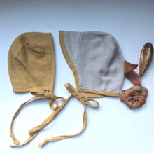 Linen Bonnets (Reversible)